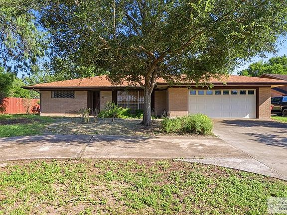 2nd image of 554 Land O Lakes Dr