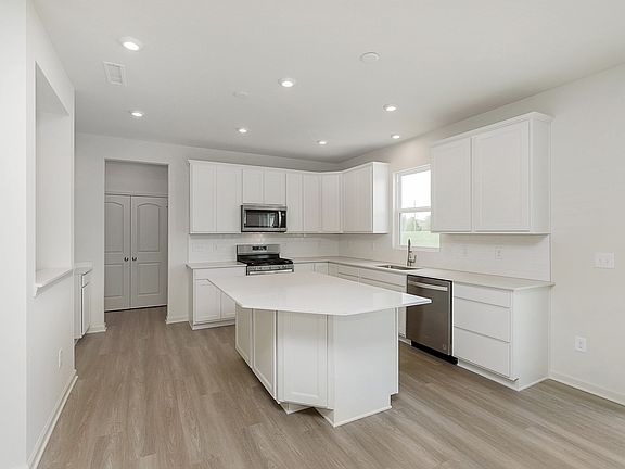 2nd image of 5608 Flagler Ln