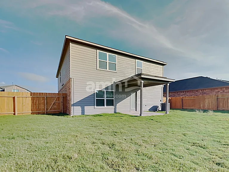 1211 Treeta Trl — Photo 22