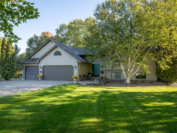 29572 Gerlach Way, Cannon Falls, MN 55009