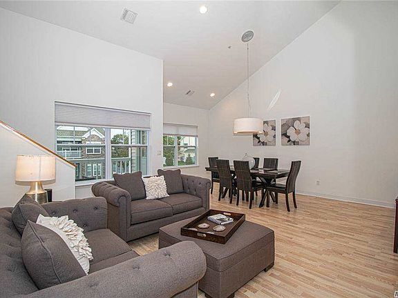 3rd image of 107 Millie Ct