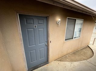 1435 Cottage Pl #B, Porterville, CA 93257