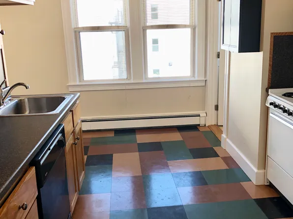 693 Somerville Ave APT 5, Somerville, MA 02143