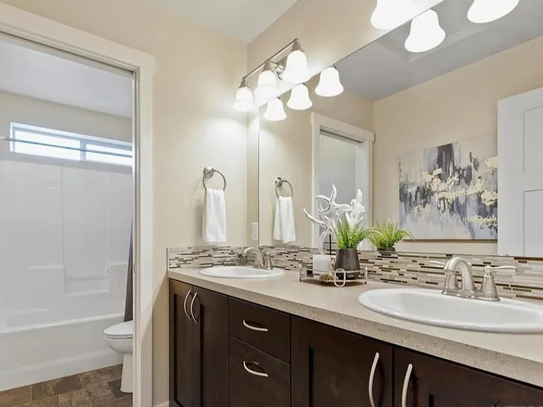 3721 W Catalpa Dr — Photo 13