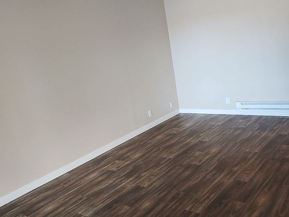 2nd image of 240 Nevada Ave #8