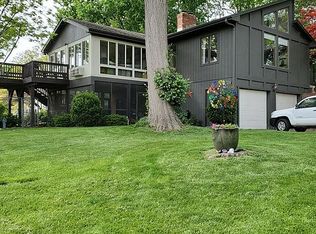 3204 N Walnut Ln, Saint Joseph, MO 64506