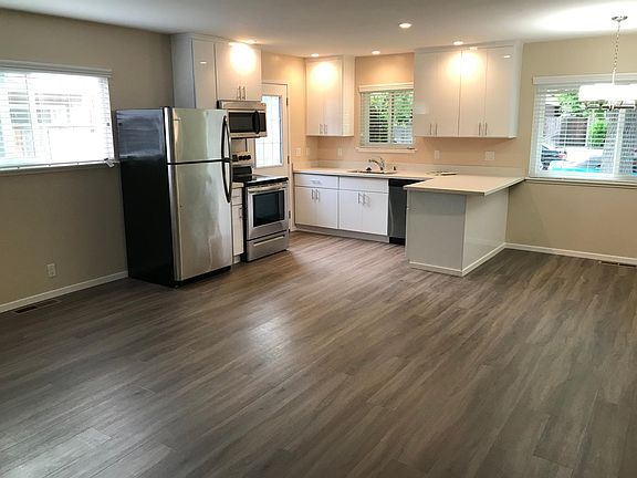 2nd image of 1618 Naomi Ct