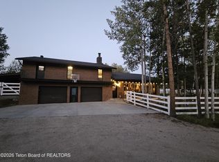 559 Moose St, Pinedale, WY 82941