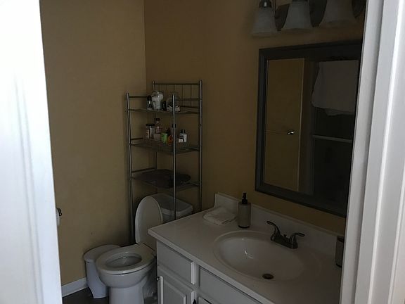 5th image of 717 Dugdale Ave