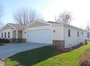 7240 S 180 E, Wolcottville, IN 46795