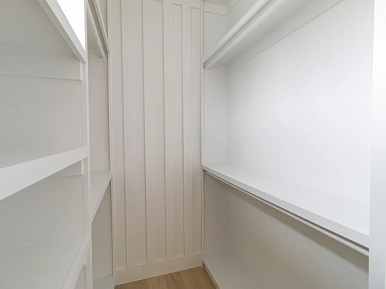 4210 Roseland Ave #101 — Photo 38