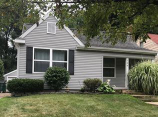 704 Pacific Ave, Lansing, MI 48910