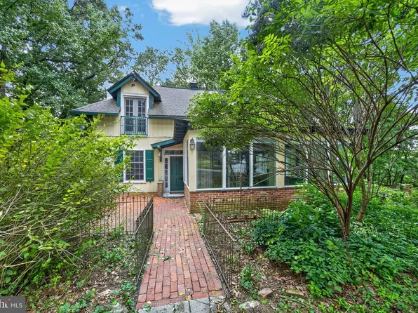 1424 Highland Ave, Downingtown, PA 19335