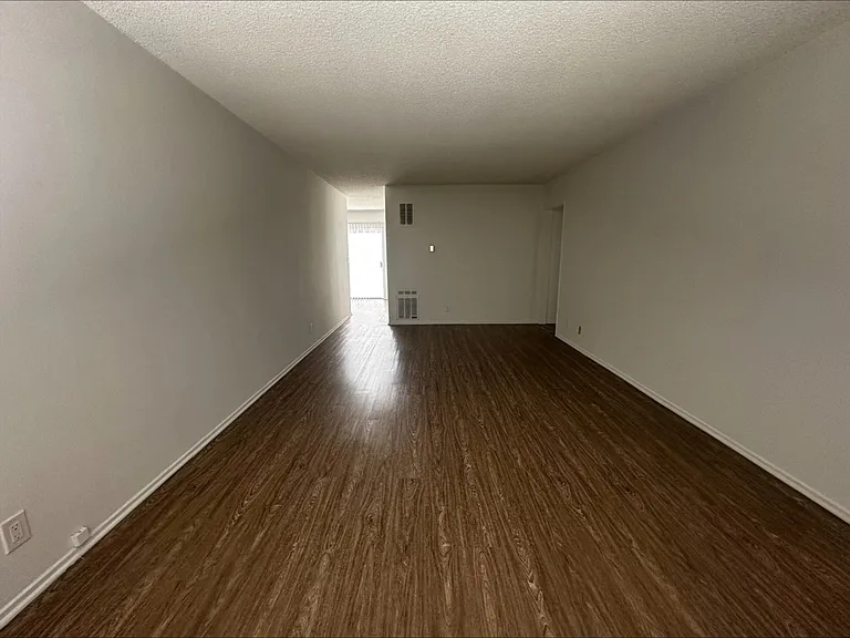 1953 Overland Ave #3 — Photo 7
