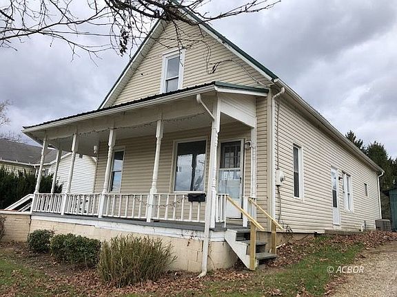 3rd image of 407 E High St