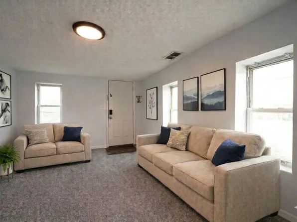 1901 Neville Dr Unit 2, Louisville, KY 40216