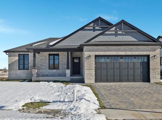 289 King St, Southwest Middlesex, ON N0L1M0