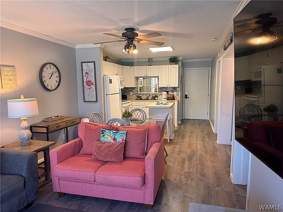 3rd image of 400 Plantation Rd #2115