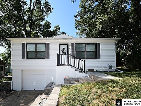 4th image of 7517 Lillian Ave