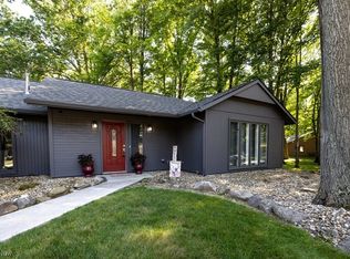 21727 Briar Bush Ln, Strongsville, OH 44149