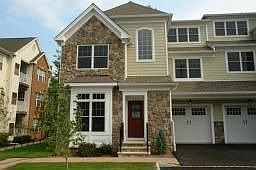 229 Sherman Aveue - End Unit