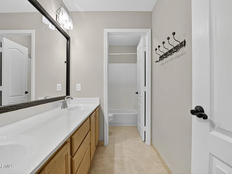 4302 E Mossman Rd — Photo 51