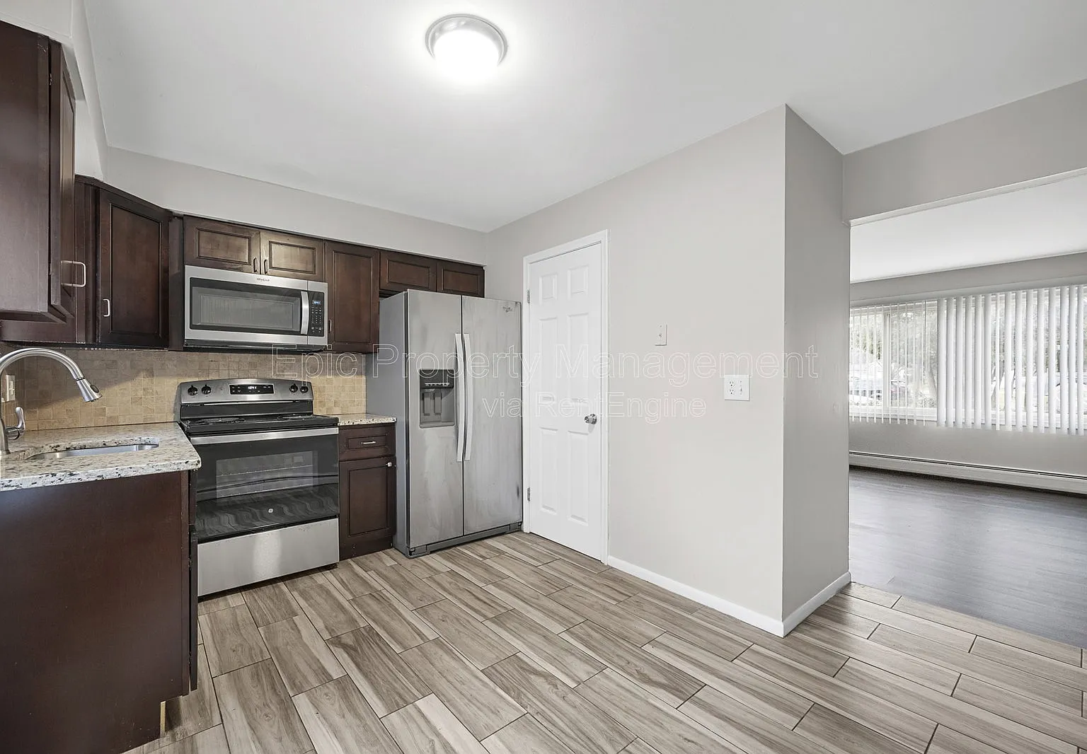 2 bed, 1.0 bath, $1,195 — Photo 3