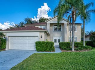 3302 Fox Squirrel Ln, Valrico, FL 33596
