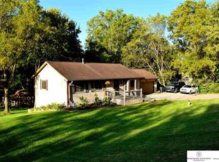 21833 Martinwood Dr, Council Bluffs, IA 51503