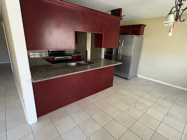 7509 Callahan Dr — Photo 1