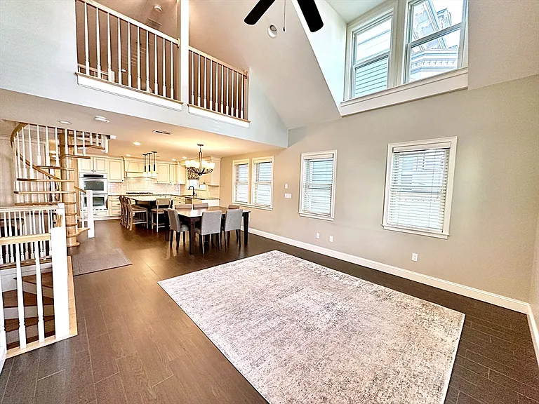 25 Princeton St #2 — Photo 8