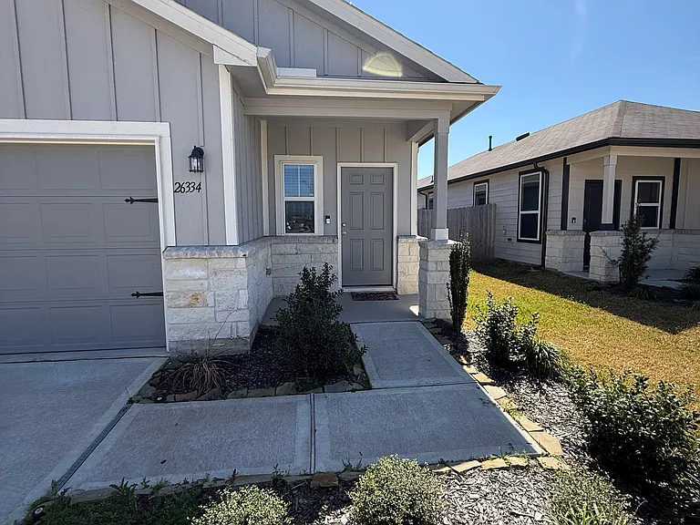 26334 Cedar Sedge Dr — Photo 2