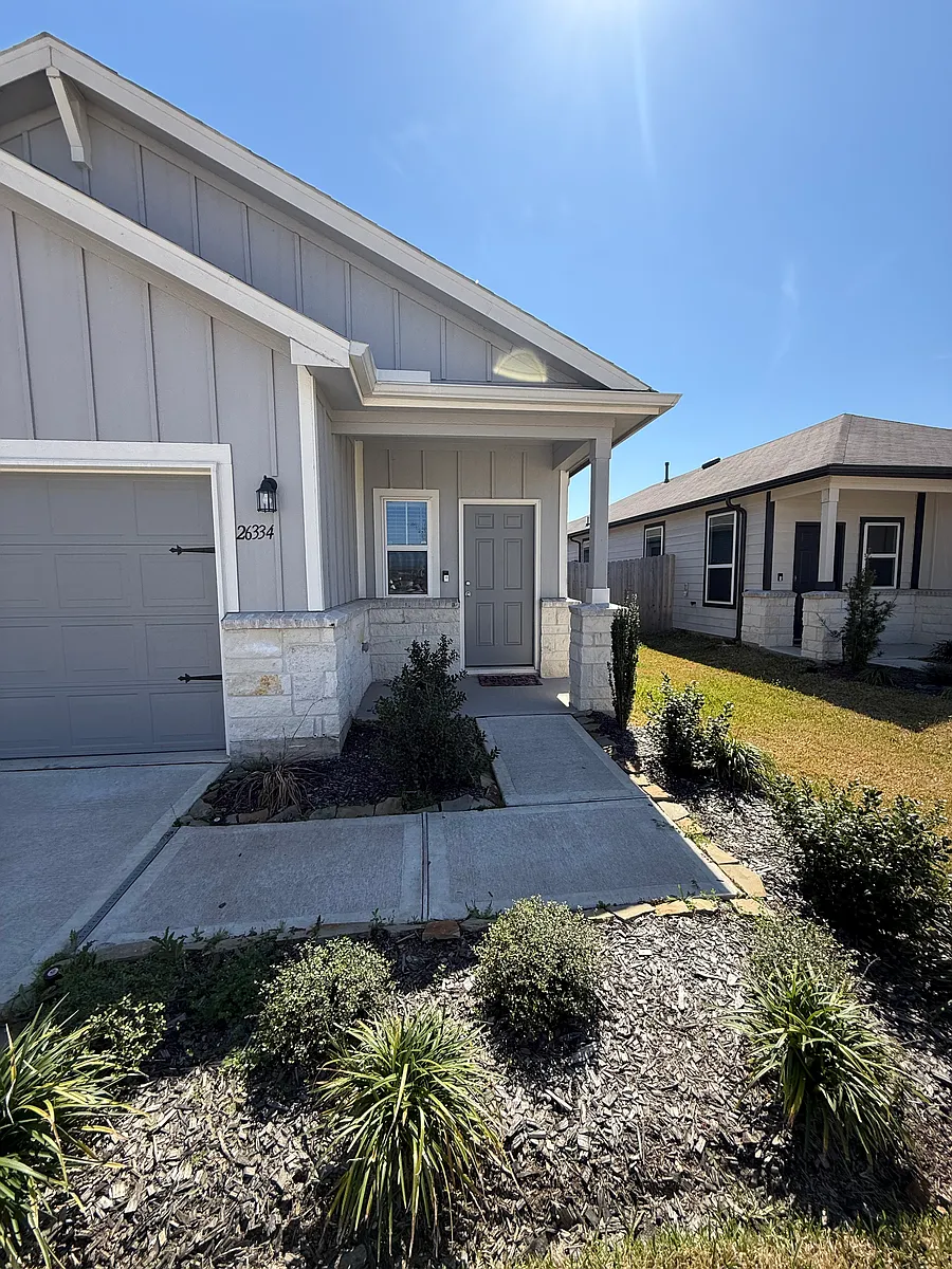 Building Photo - 26334 Cedar Sedge Dr