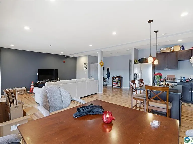 623 Walnut Ave #B2 — Photo 9