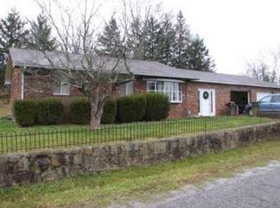 548 Jefferson St W, Saint Albans, WV 25177