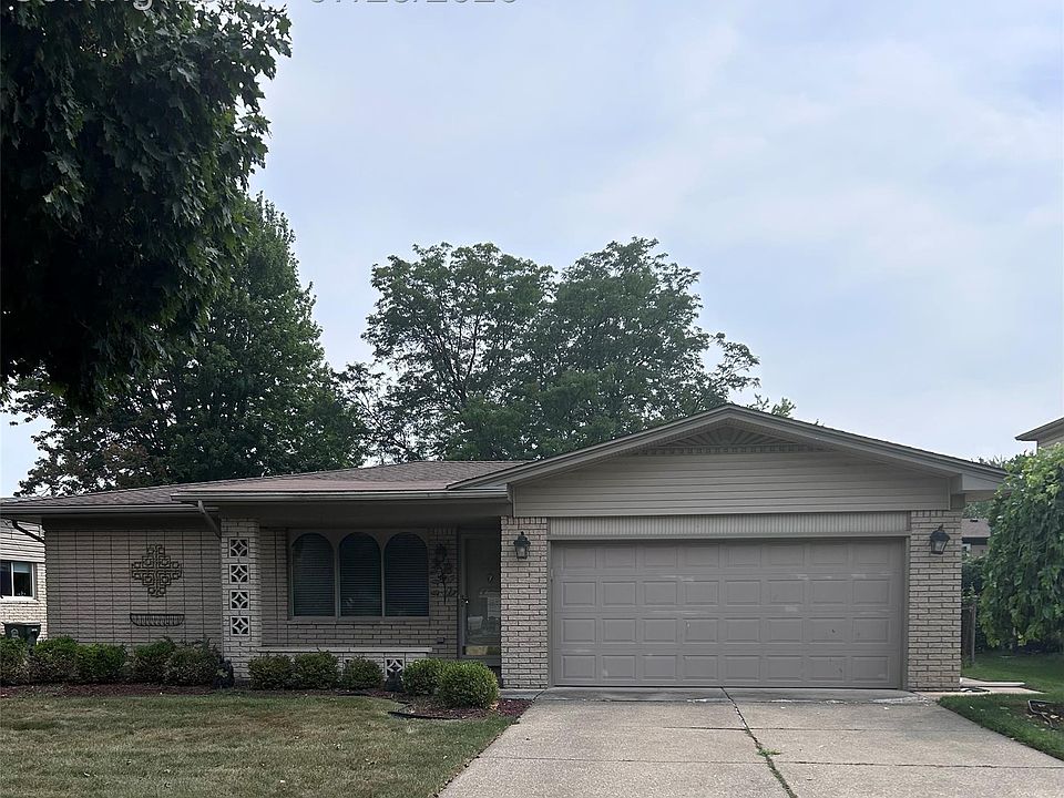 1st image of 42929 Versailles Rd