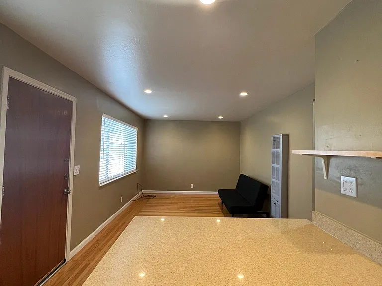 2310 Roosevelt Ave #1 — Photo 1