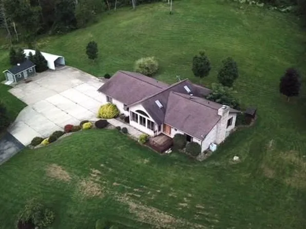 914 Tyrol Blvd, Belle Vernon, PA 15012