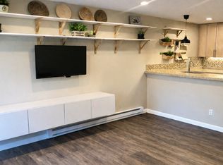 17431 Ambaum Blvd S UNIT B2, Seattle, WA 98148