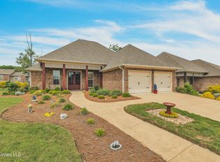 35 Enclave Cir, Ridgeland, MS 39157