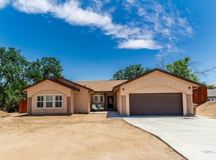 22800 Camp Dr, Tehachapi, CA 93561