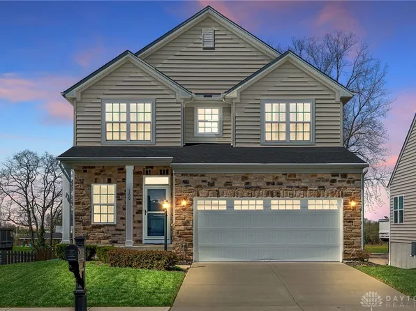 159 Regatta Park Dr, Fairborn, OH 45324