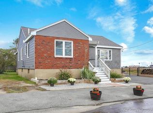 52 Fenton Ave, Lynn, MA 01905