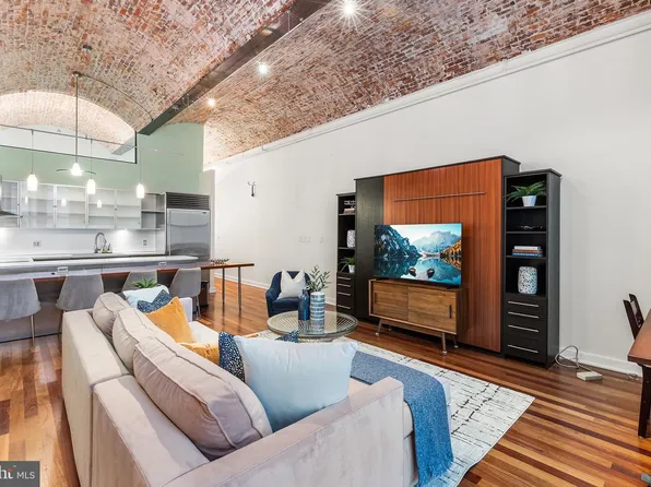 105 S 12th St APT 401, Philadelphia, PA 19107