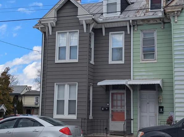 9 E Simpson St, Mechanicsburg, PA 17055