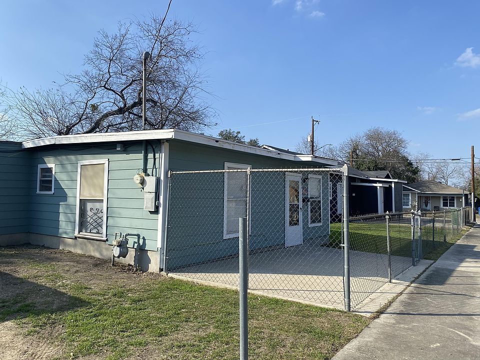 1st image of 1548 Center St
