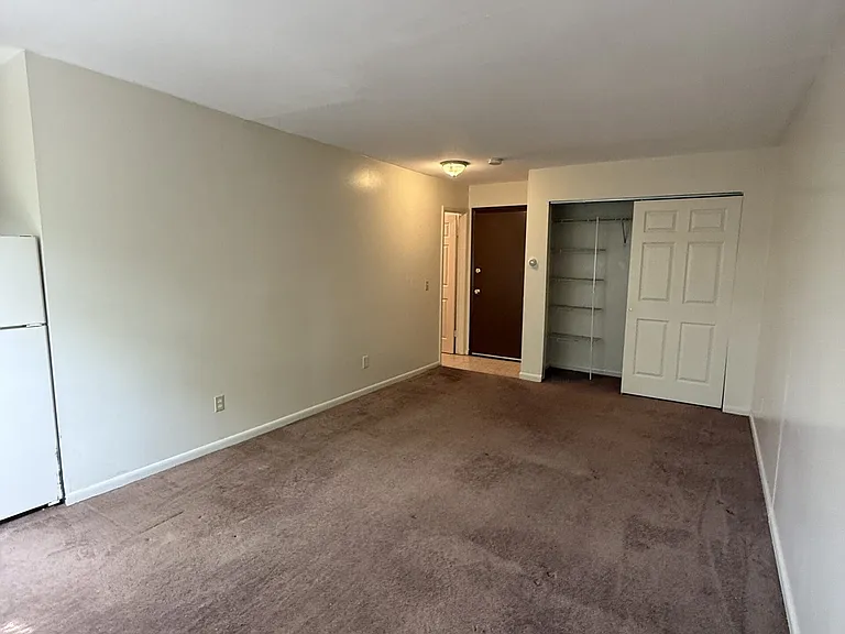 1855 Burnet Ave — Photo 34