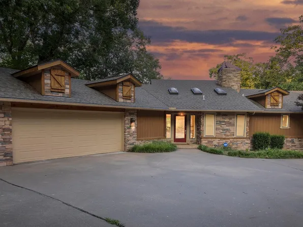 12 Talana Ln, Bella Vista, AR 72715