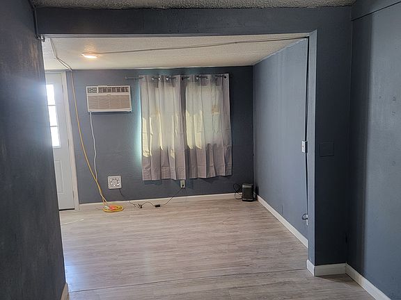 3rd image of 368 Pepperwood St APT 1