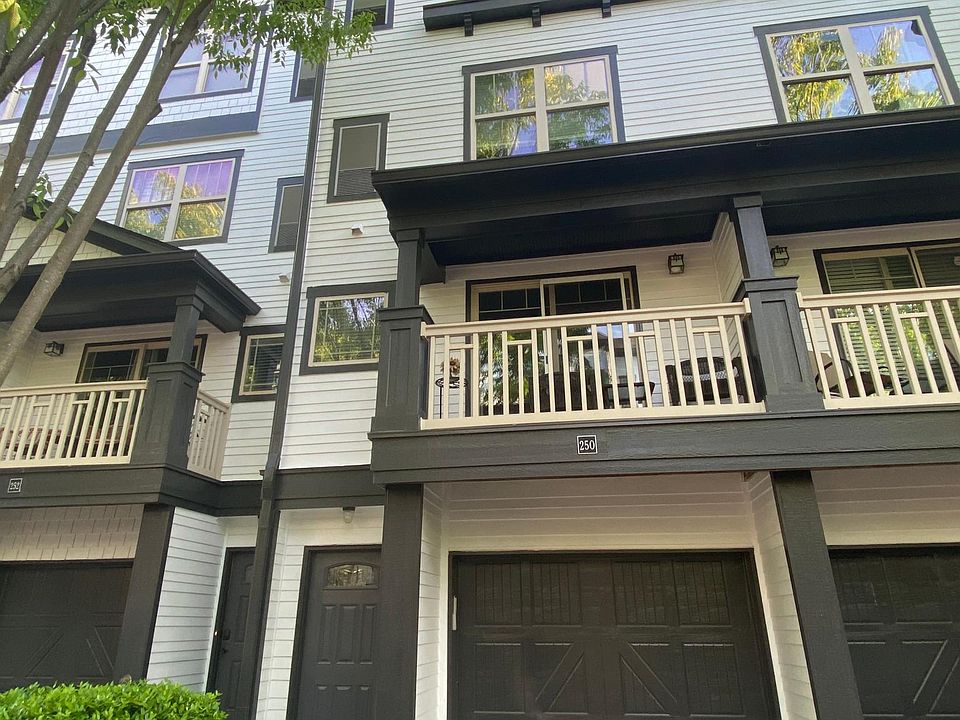 Front door, garage, and porch.